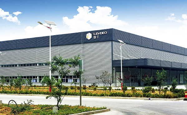 雷丁汽車項(xiàng)目焊裝車間 雷丁汽車項(xiàng)目焊裝車間